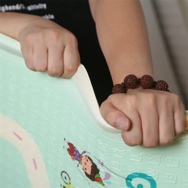 XPE Two Sided Reversible Foldable Cartoon Pattern Educational Alphabet Baby Play Crawl Mat