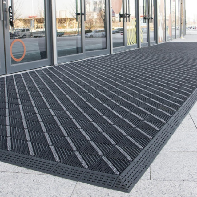 Interlocking Door Mat 